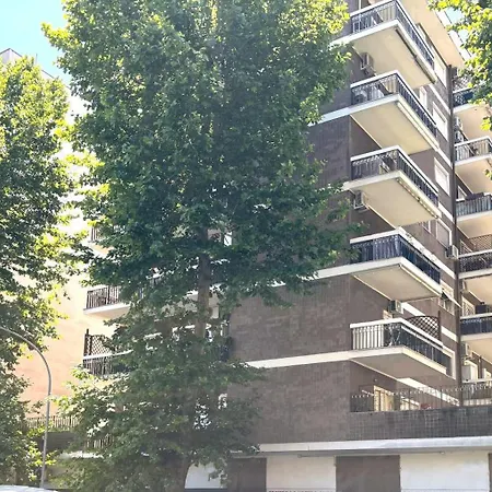 Antonio In 아파트 로마